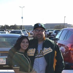 Meet your Posher, Jasmin